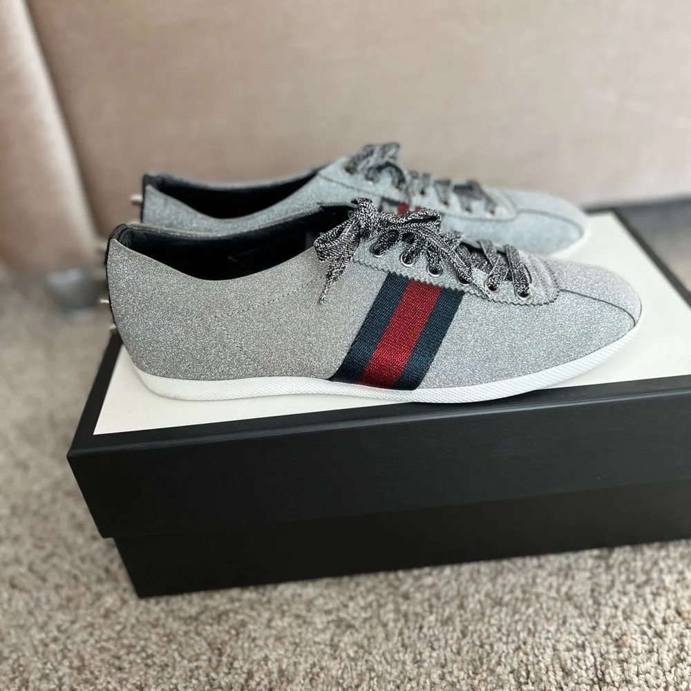 Gucci Silver Glitter Low-Top Sneakers with Navy & Red Web Stripe